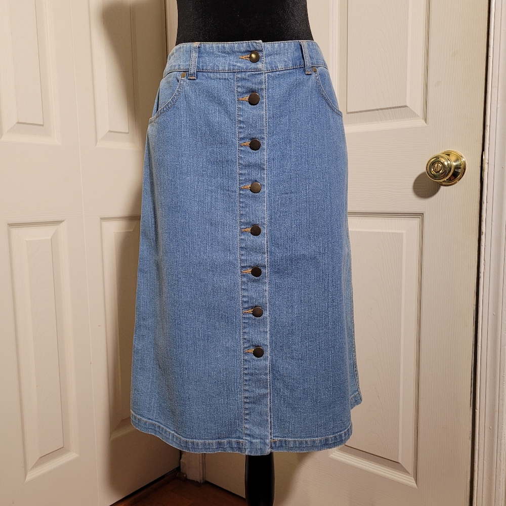 Pure Collection Denim A-line Button front medium length skirt, US Sz 4, UK 10